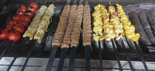 عکس تهیه غذای علی اصغر