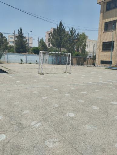 عکس هنرستان کار دانش صنعتی شریف