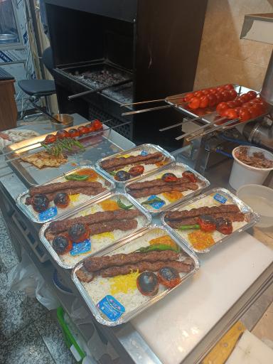 عکس کبابی گلپایگانی ولیعصر 