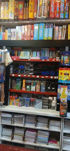 عکس فروشگاه نوشت افزار و بازی فکری باربد