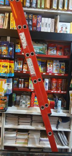 عکس فروشگاه نوشت افزار و بازی فکری باربد