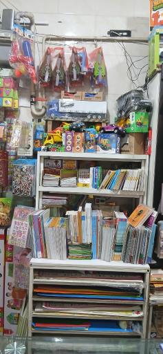 عکس فروشگاه نوشت افزار و بازی فکری باربد