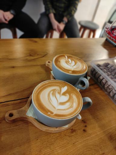 عکس کافه کیک مرداویج 