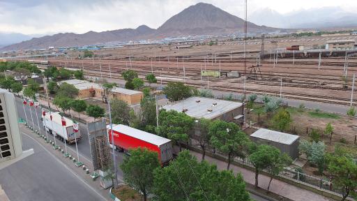 عکس ایستگاه راه آهن مرزی جلفا