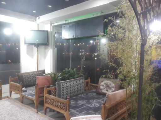 عکس سفره خانه سنتی هزار دستان