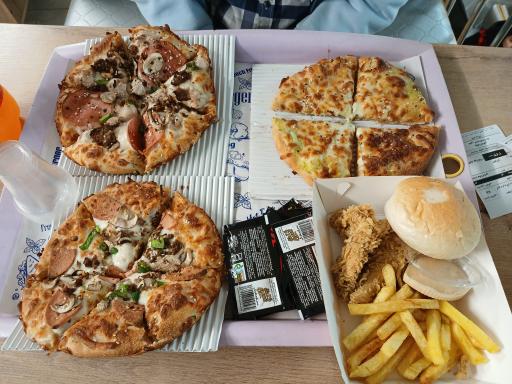 عکس پیتزا تراس