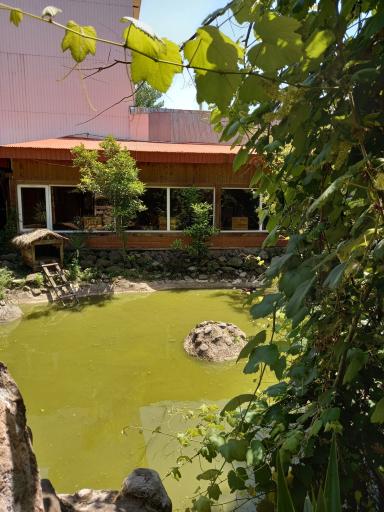 عکس رستوران خانوادگی لقمه