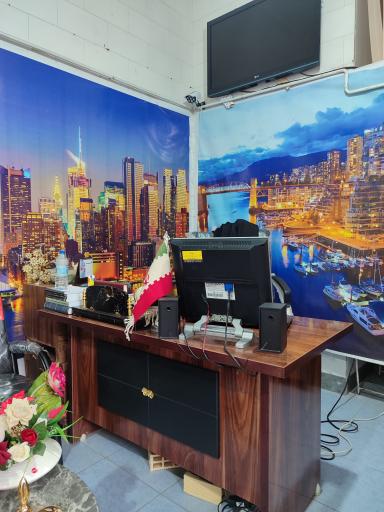 عکس مشاورین املاک کیان