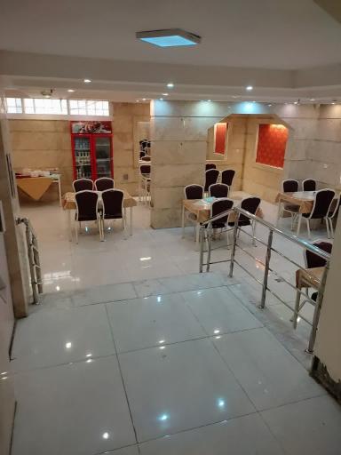 عکس هتل آپارتمان ریحانه