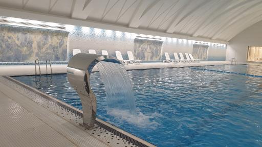 عکس مجموعه آبی و ورزشی هتل میثاق