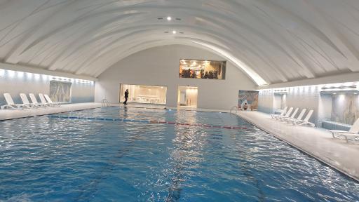 عکس مجموعه آبی و ورزشی هتل میثاق