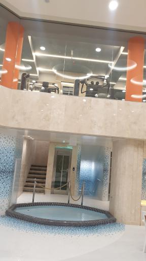 عکس مجموعه آبی و ورزشی هتل میثاق