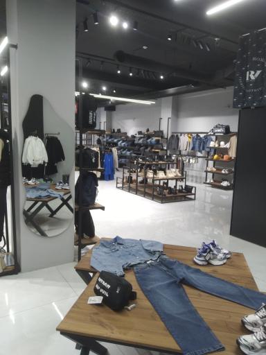 عکس رم وی آی پی