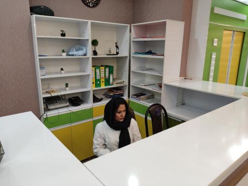 درمانگاه پوست و مو امین