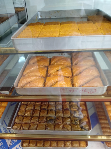 عکس باقلوای شارین