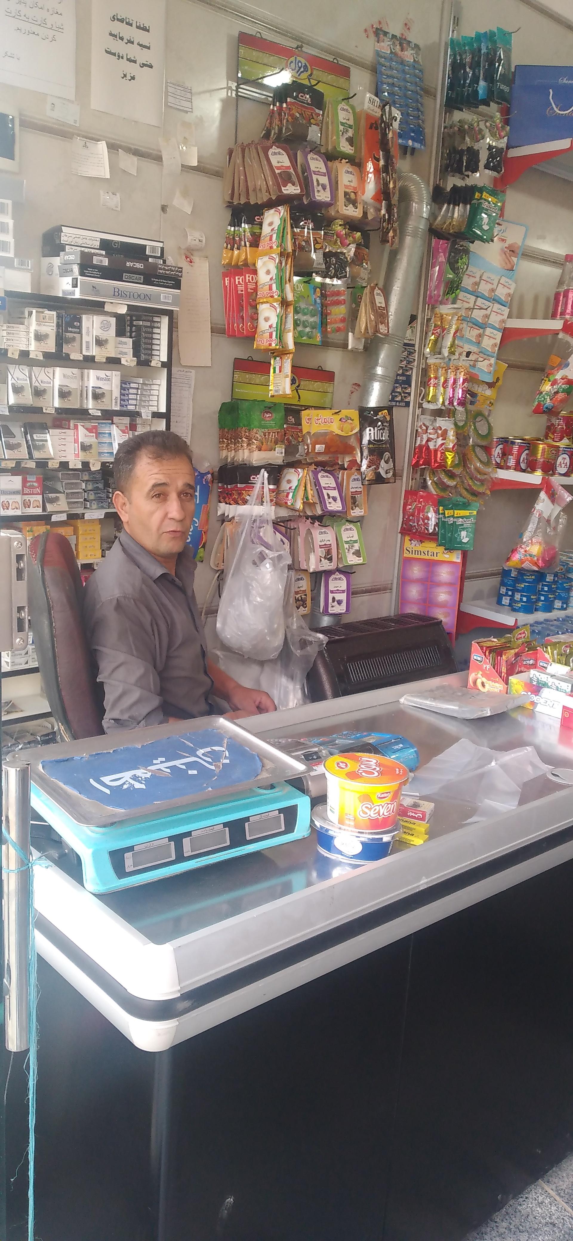 عکس هایپر مارکت پارسه