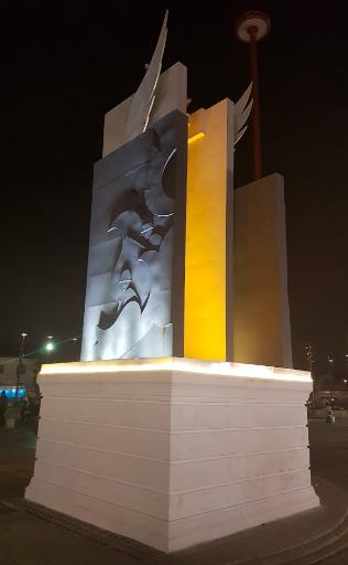 عکس یادمان شهدای ذهاب