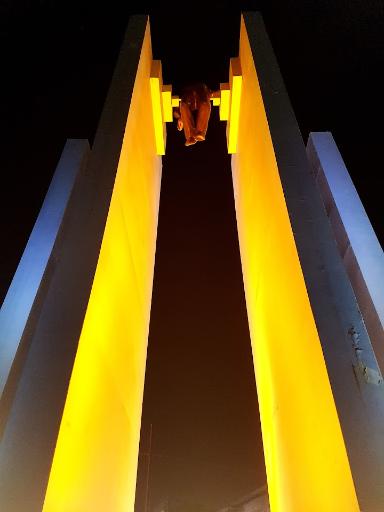 عکس یادمان شهدای ذهاب