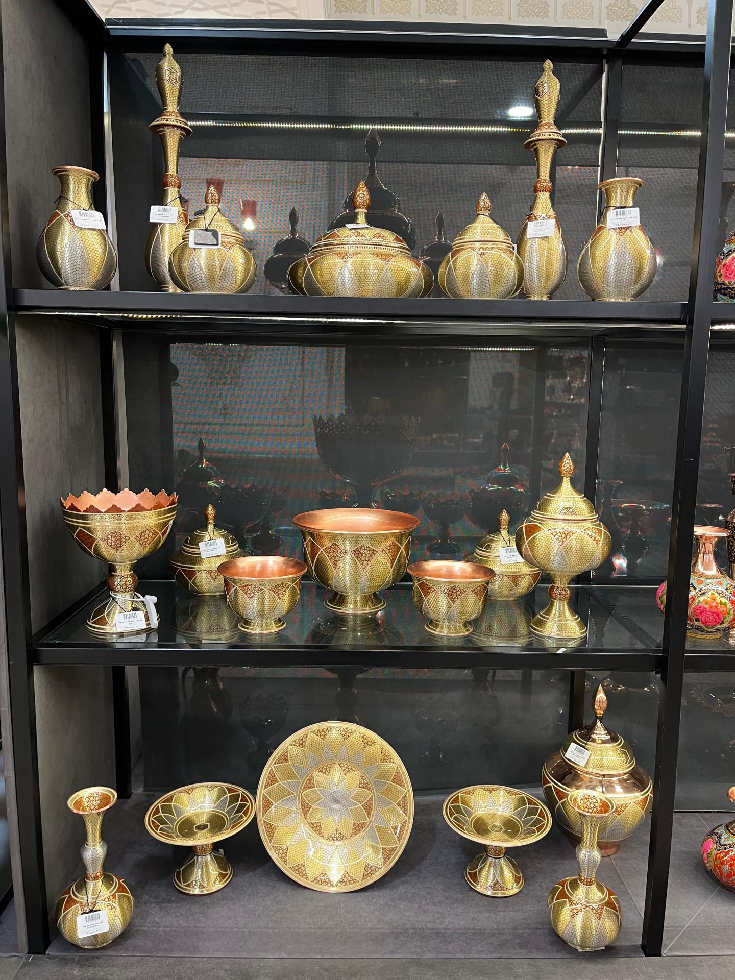 عکس فروشگاه سوغات و صنایع دستی هفتا (شعبه ایرانمال)