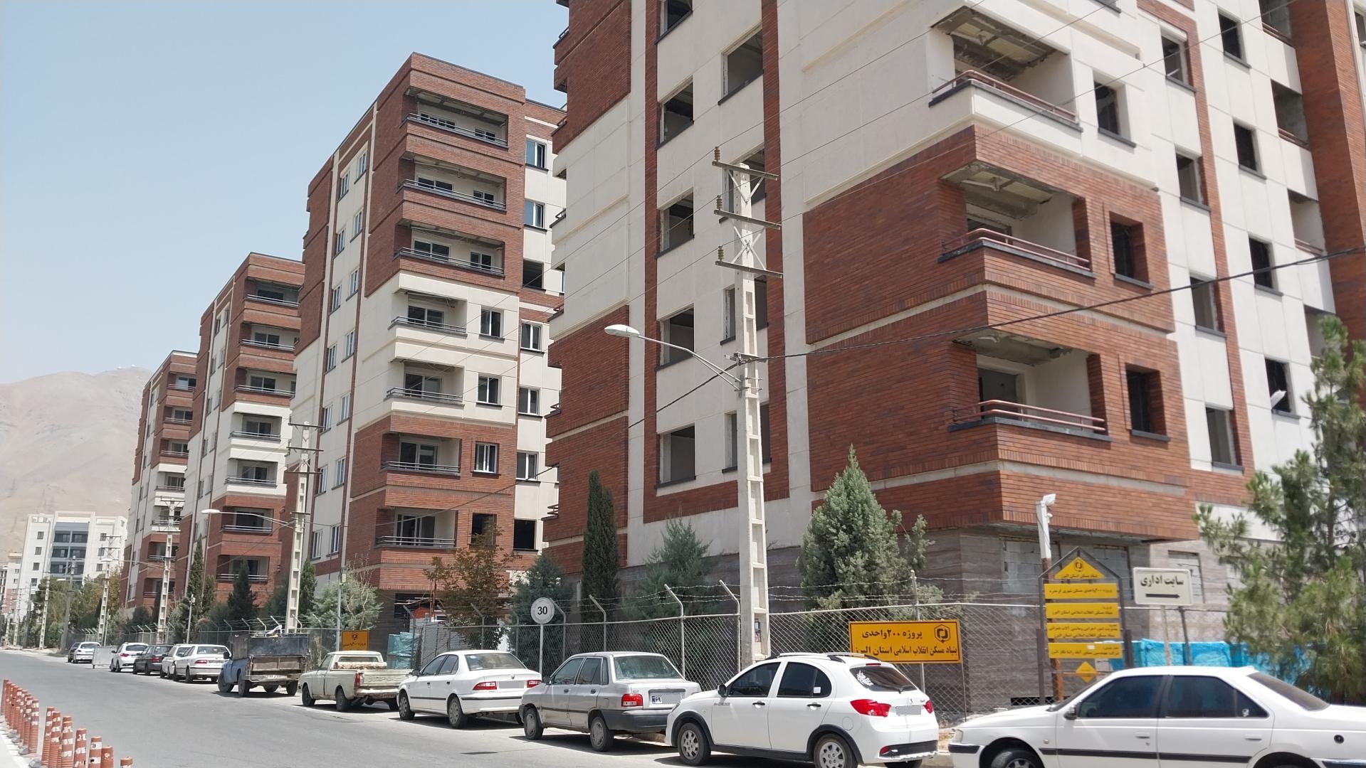 عکس پروژه ۲۰۰ واحدی بنیاد مسکن البرز (در حال ساخت)