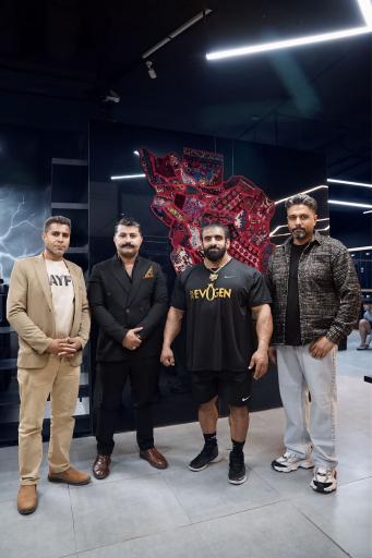 عکس باشگاه بدنسازی هادی چوپان