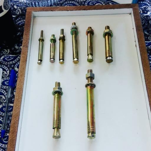 عکس فروشگاه پیچ و مهره زمانی