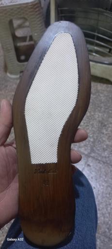 عکس زیره سازی کفش سقراطی