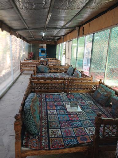 عکس سرای سنتی باغ افشار