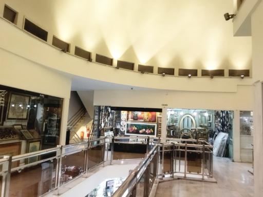 عکس پاساژ قائم