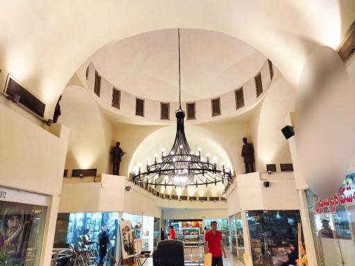 عکس پاساژ قائم