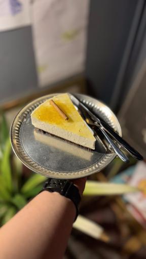 عکس کافه اوپانیشات