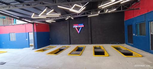 عکس تعویض روغن تخصصی لیکوکوییک