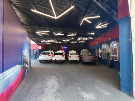 عکس تعویض روغن تخصصی لیکوکوییک