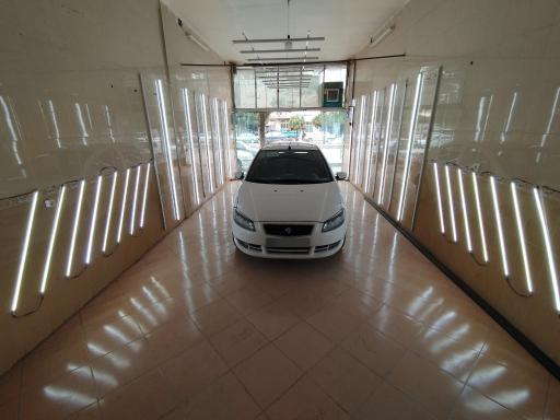 عکس مرکز تشخیص رنگ و دیتیلینگ خودرو ایمان