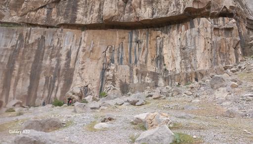 عکس فرهاد تراش (بیستون)