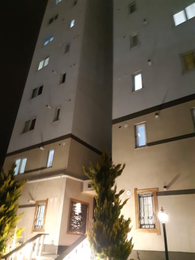 عکس بلوک ۱۰۰