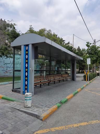 عکس ایستگاه اتوبوس ابتدای امامیه