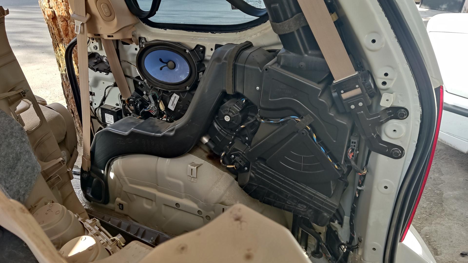 عکس خدمات تخصصی برق خودرو علی 