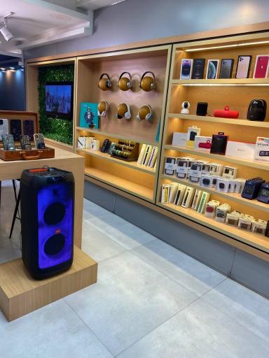 عکس اپل استور ایران