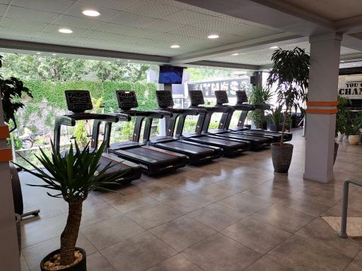 عکس باشگاه ورزشی کلاس یک