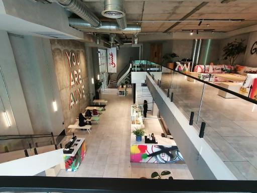 عکس قهوه لمیز (شعبه یوسف آباد)