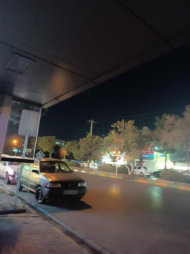 عکس  چهارراه حجاب