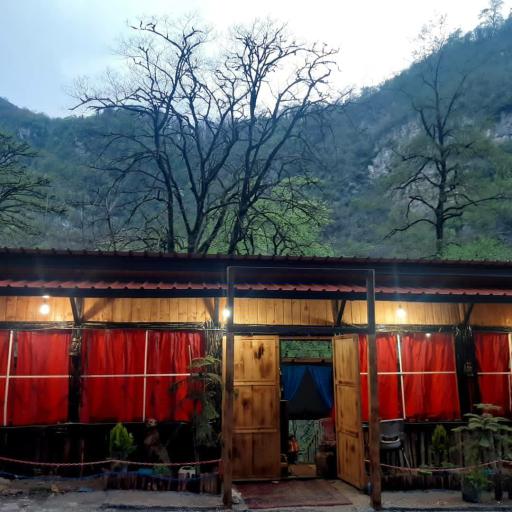 عکس کلبه جنگلی تیک تاک