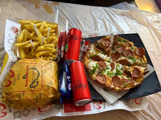 عکس پیتزا پارک