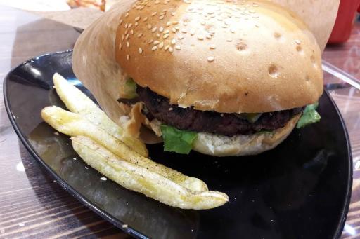 عکس فست فود ماه برگر