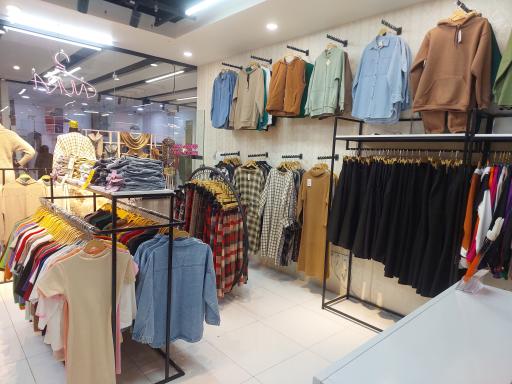 عکس پوشاک زنانه نورا