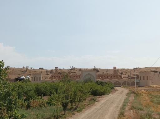 عکس هتل کویری یلو