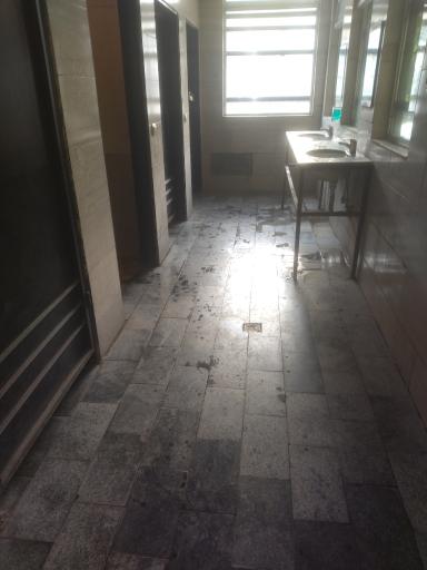 عکس سرویس بهداشتی