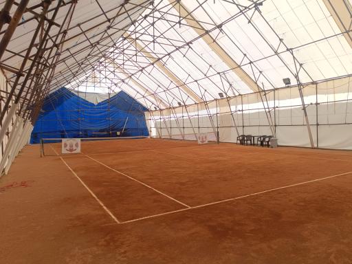 عکس آکادمی تنیس سرو