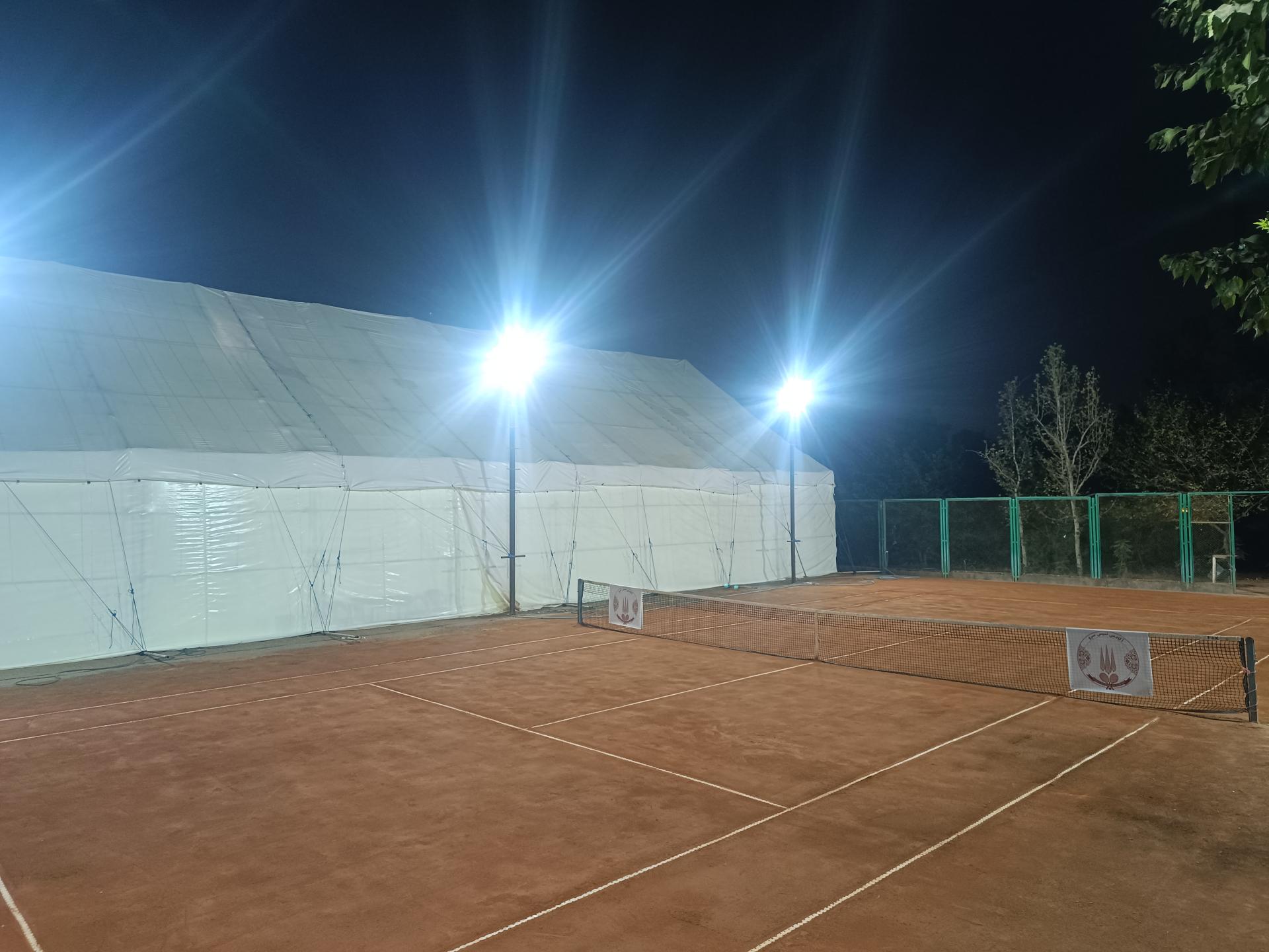 عکس آکادمی تنیس سرو